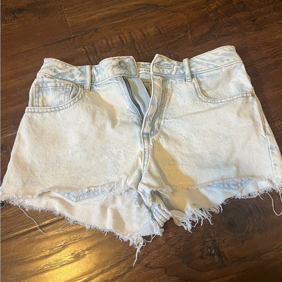 pacsun light washed high rise jean shorts - Picture 3 of 7